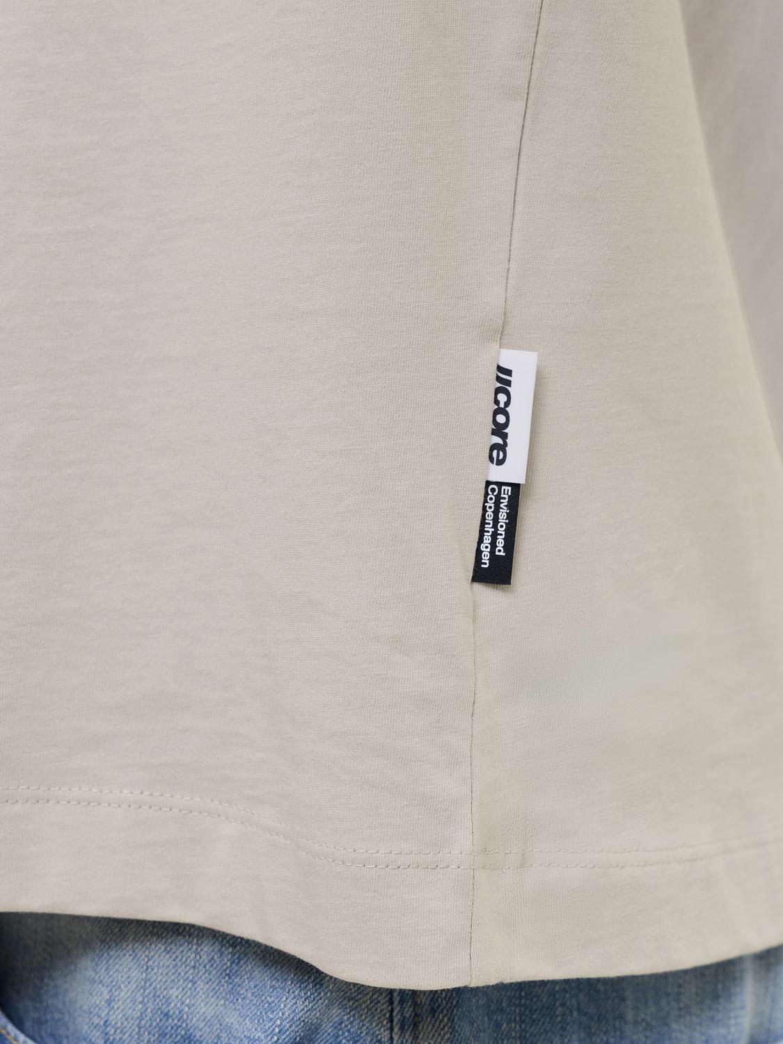 model_shot-detail