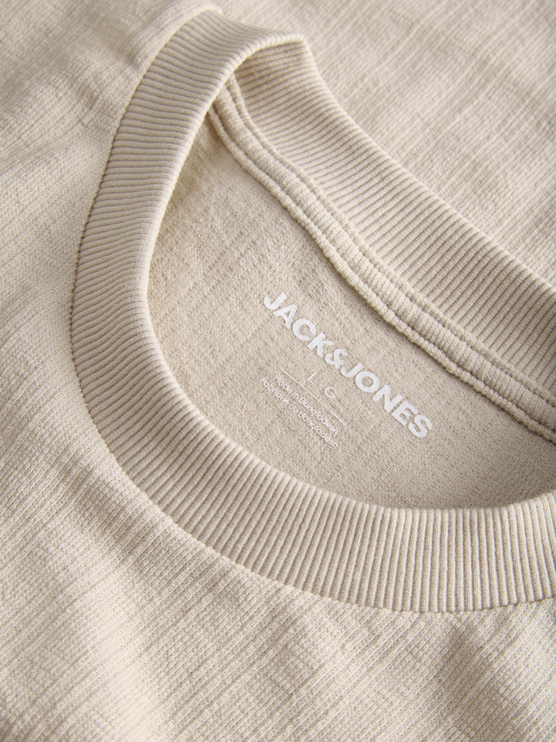 model_shot-detail