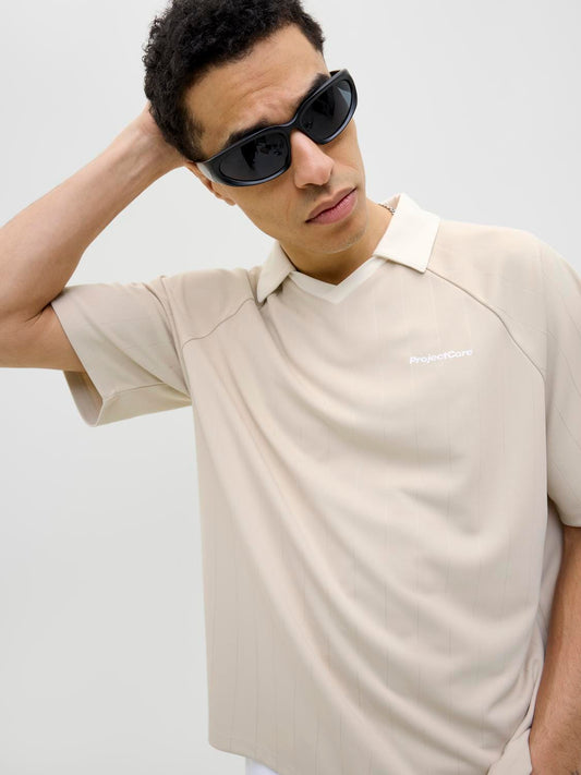 model_shot-creative