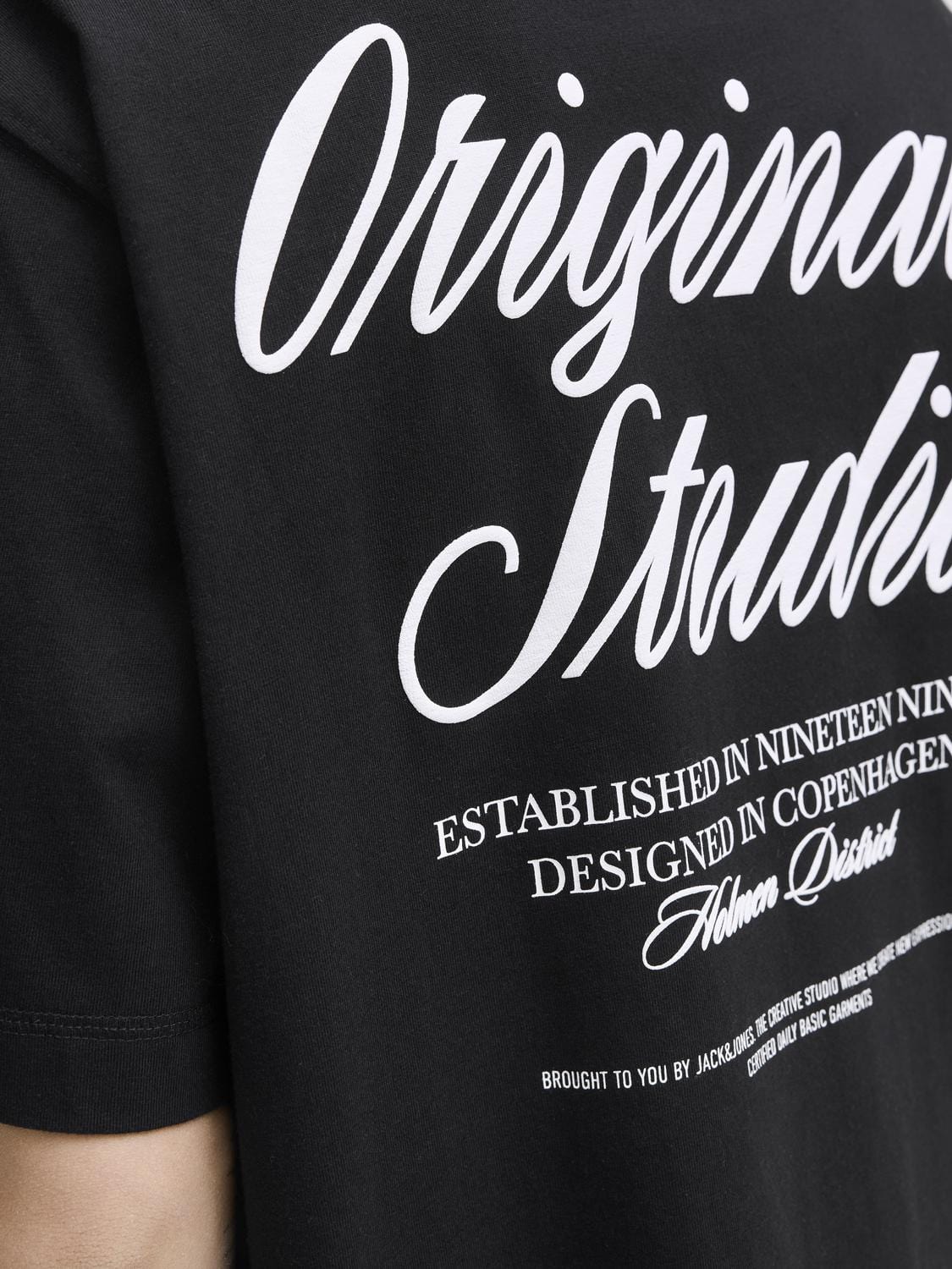 model_shot-detail