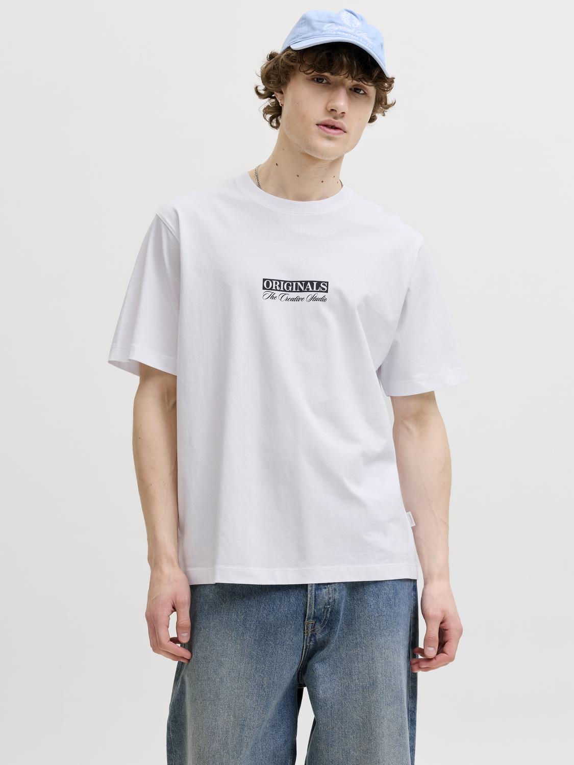 model_shot-front