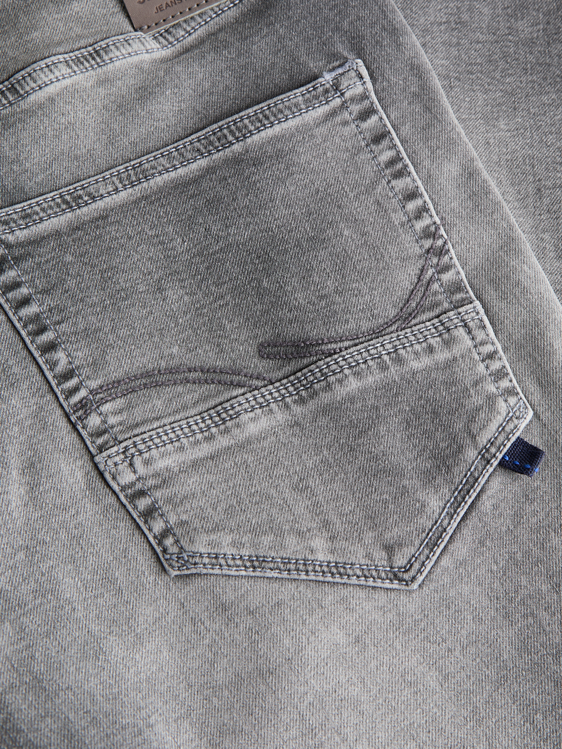 model_shot-detail
