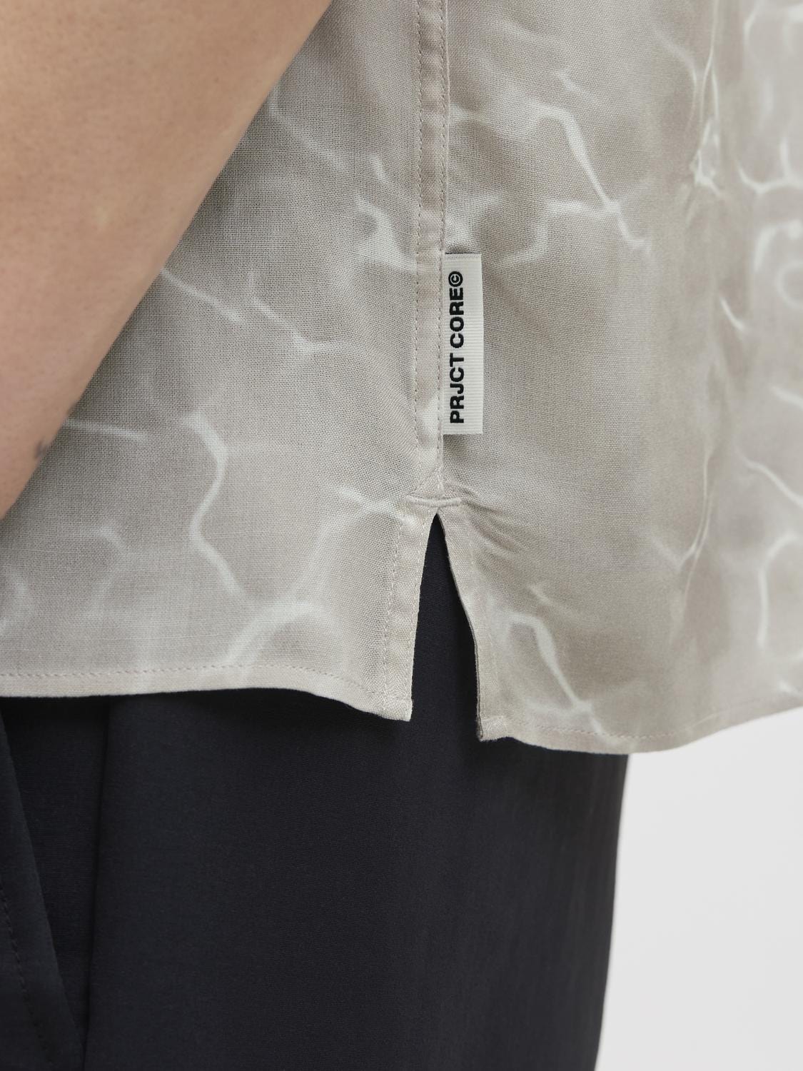 model_shot-detail