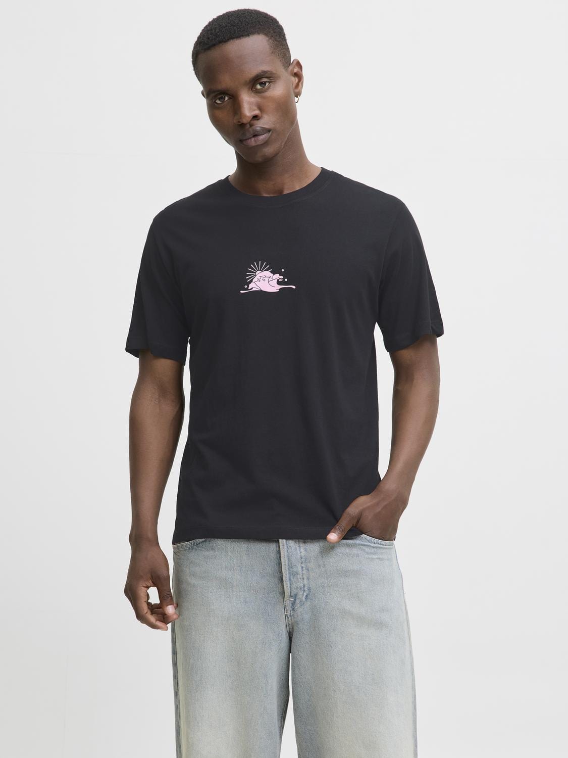 model_shot-front