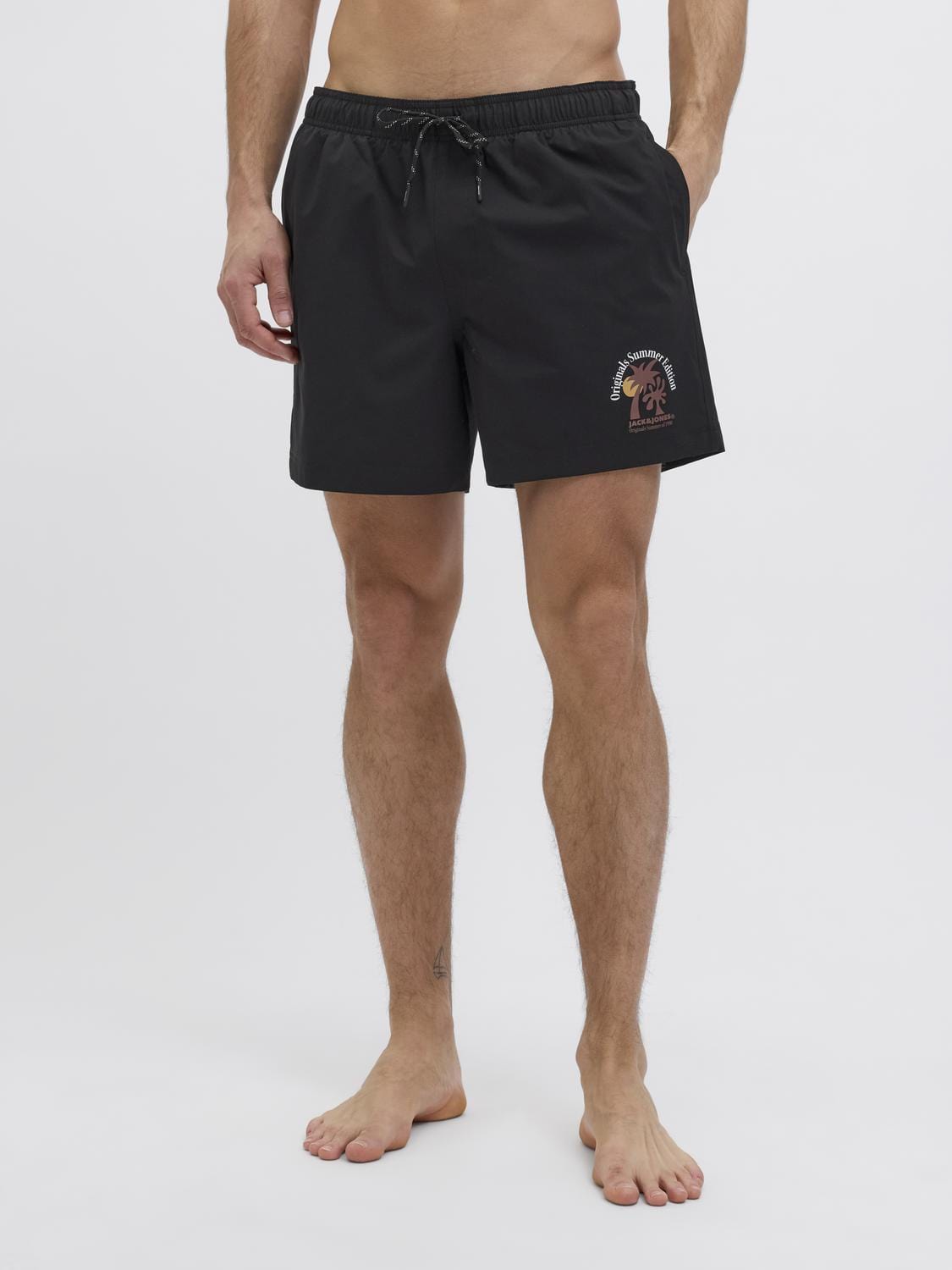 model_shot-front