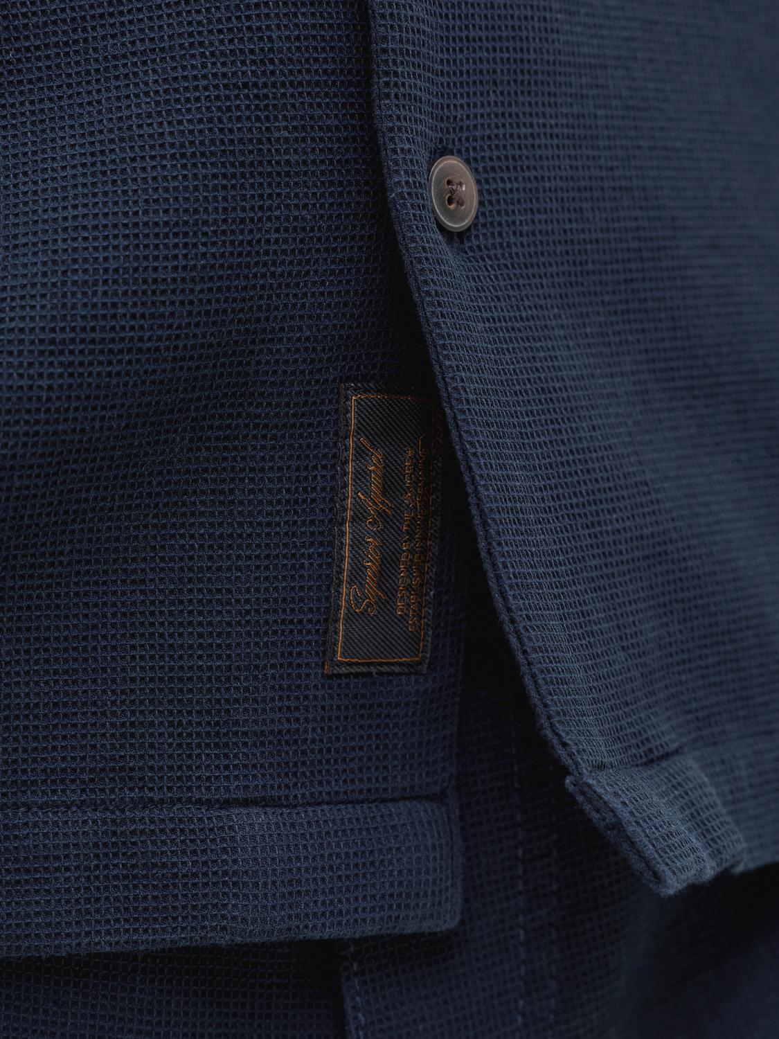model_shot-detail
