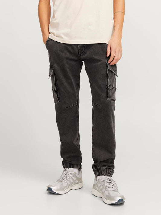 model_shot-front