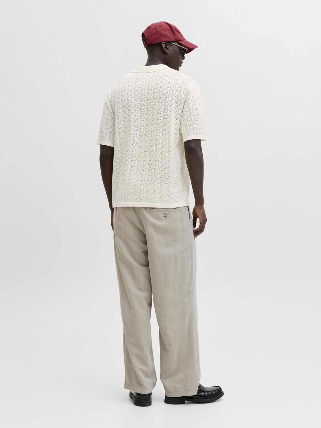 model_shot-back
