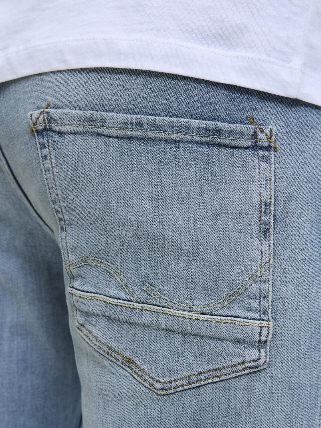 model_shot-detail