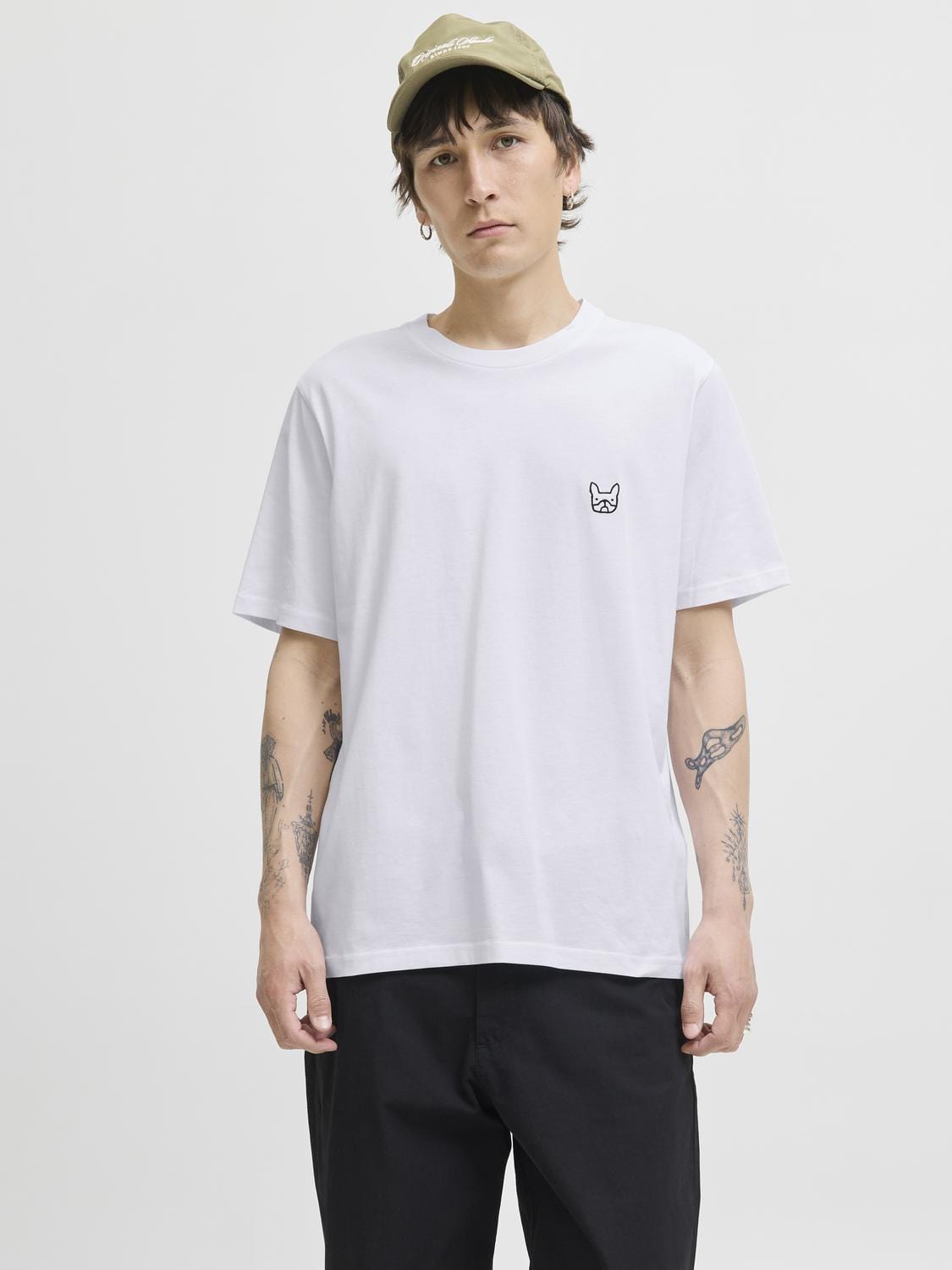 model_shot-front