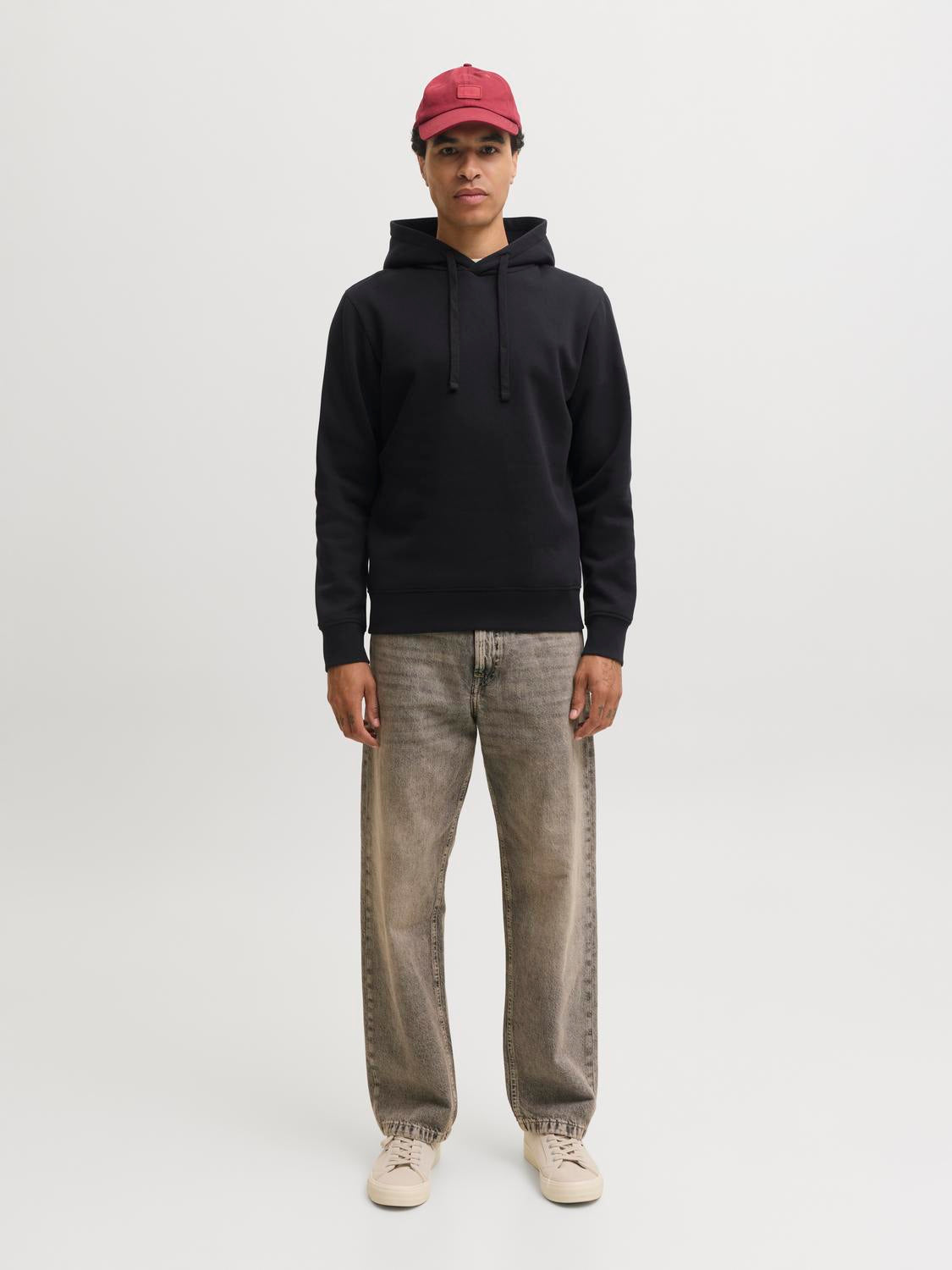 model_shot-front_full