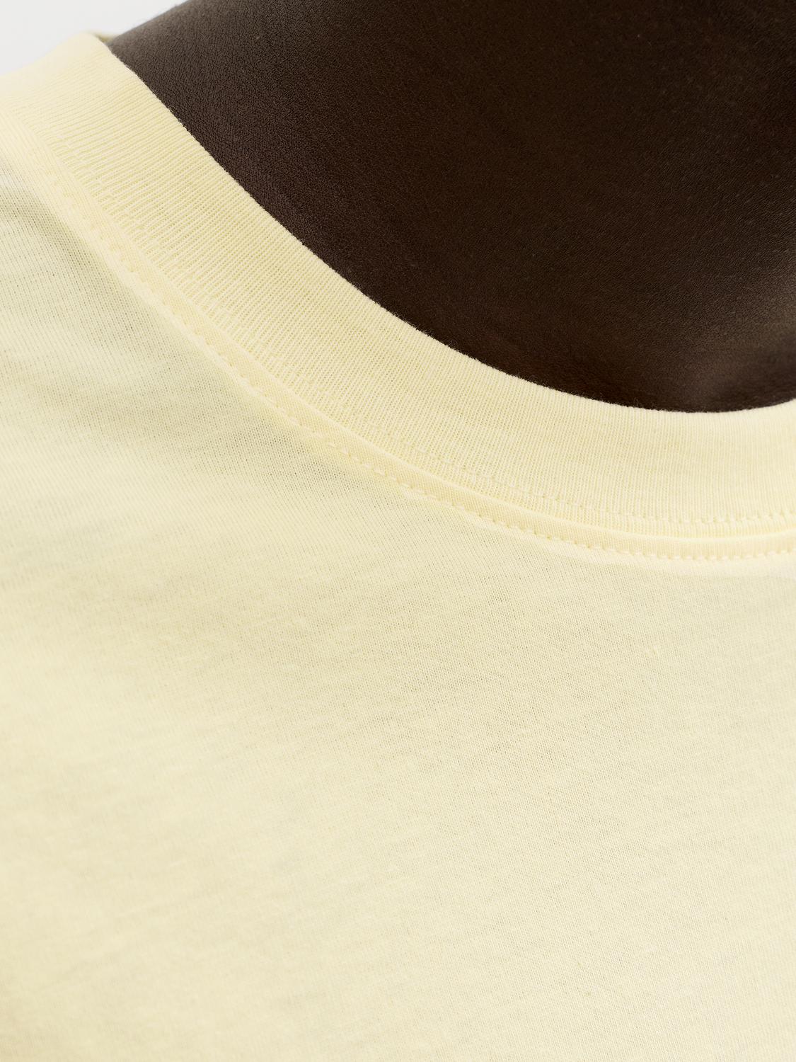model_shot-detail