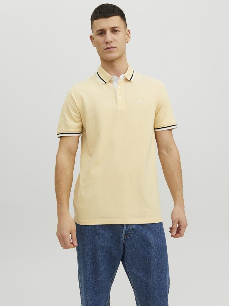 Polo básico de manga corta amarillo JJEPAULOS