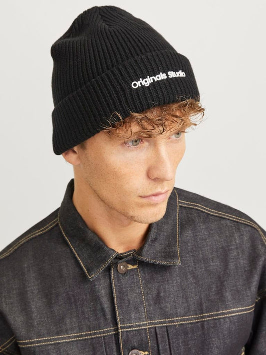 Gorro con logo negro - JACVESTERBRO