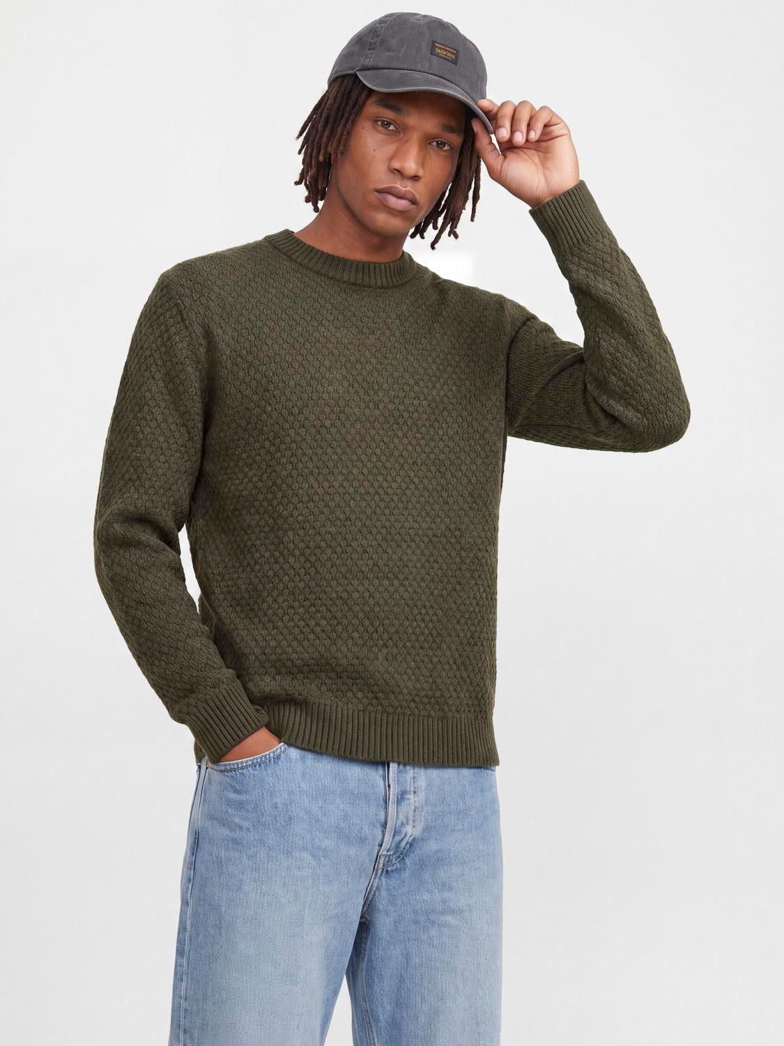 model_shot-front