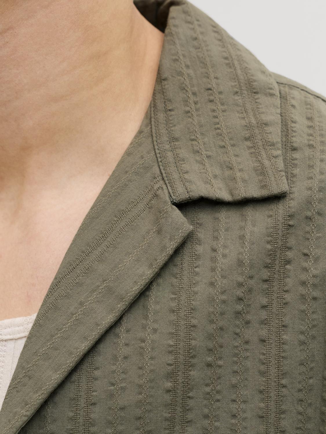 model_shot-detail