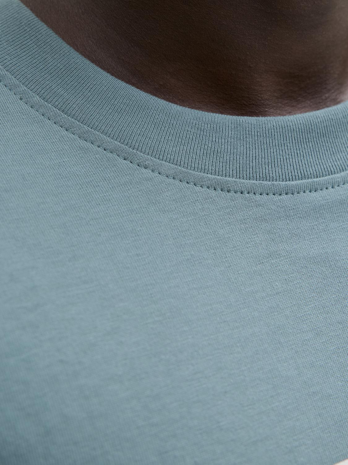 model_shot-detail