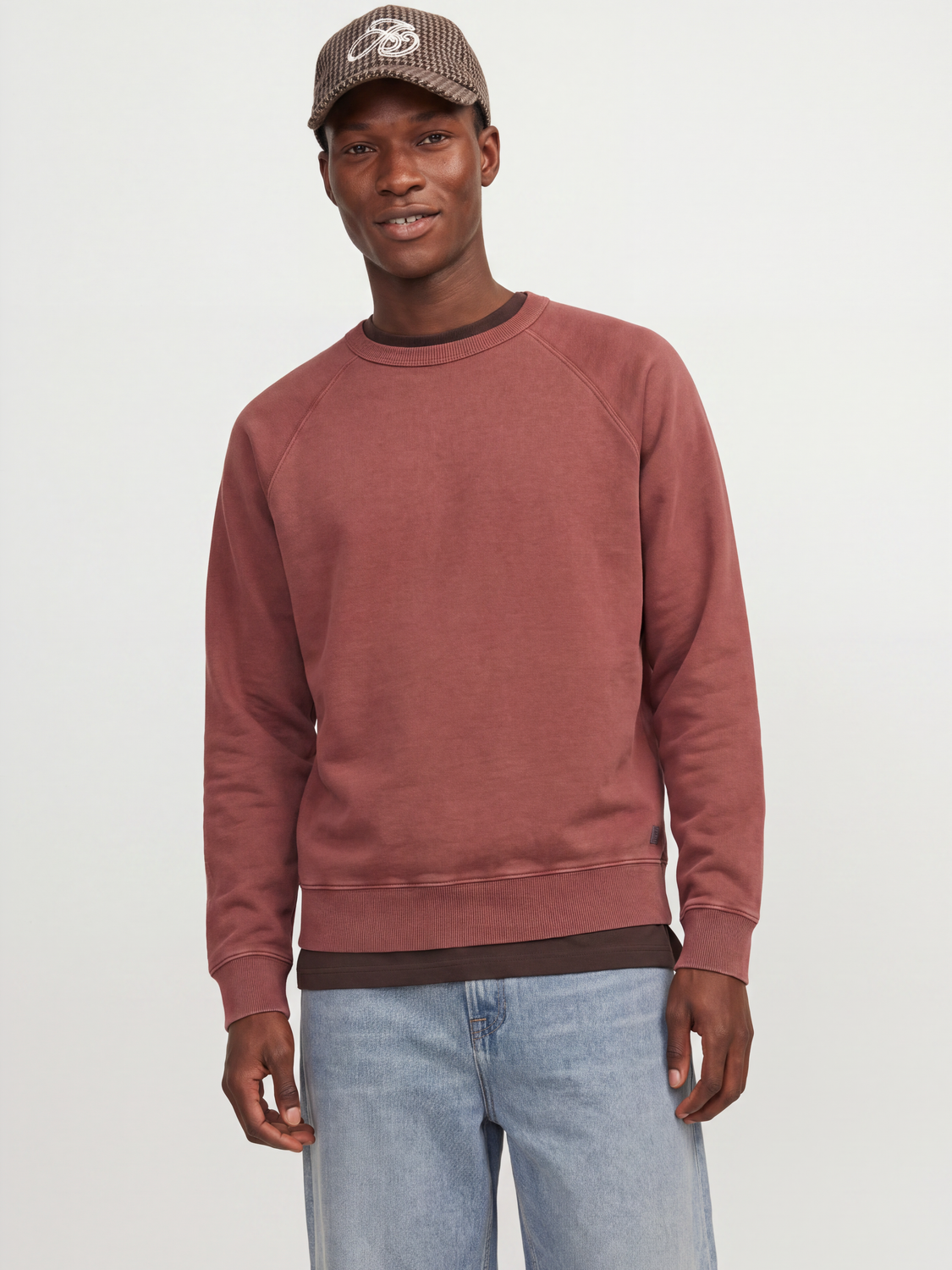 model_shot-front