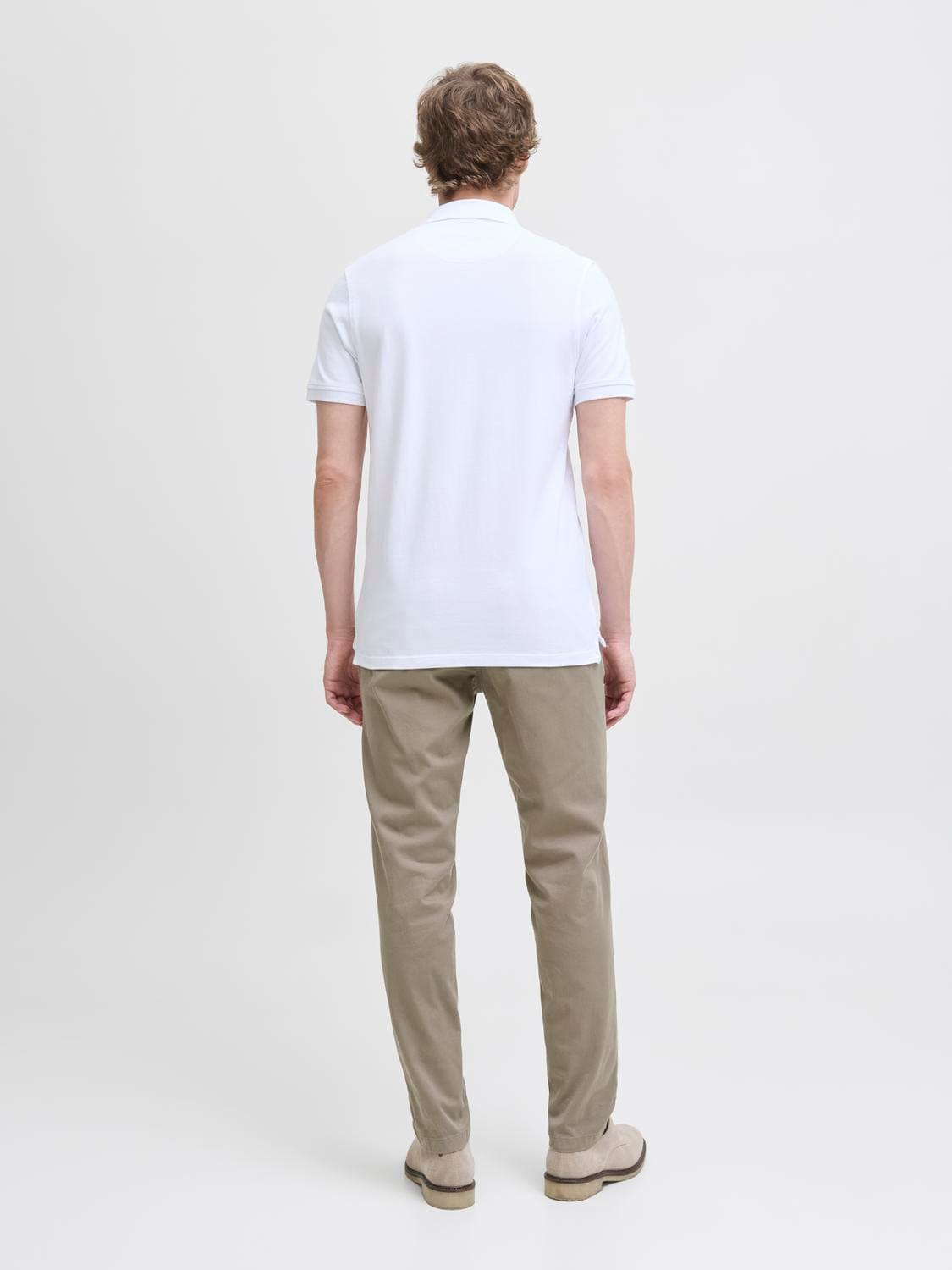 model_shot-back