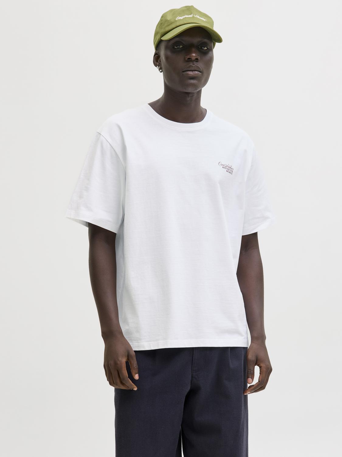 model_shot-front