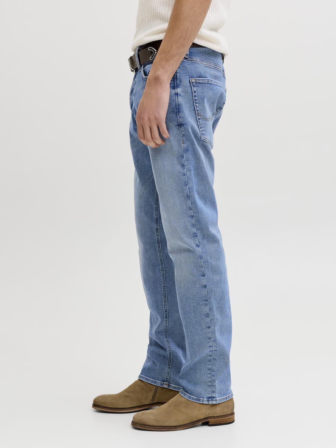 model_shot-detail