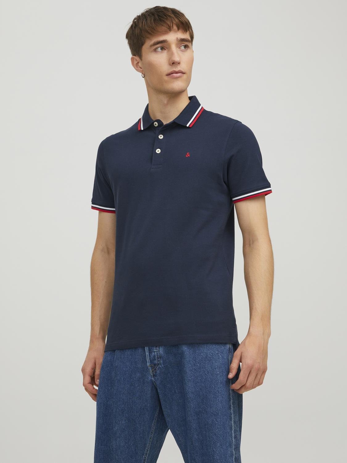 model_shot-front
