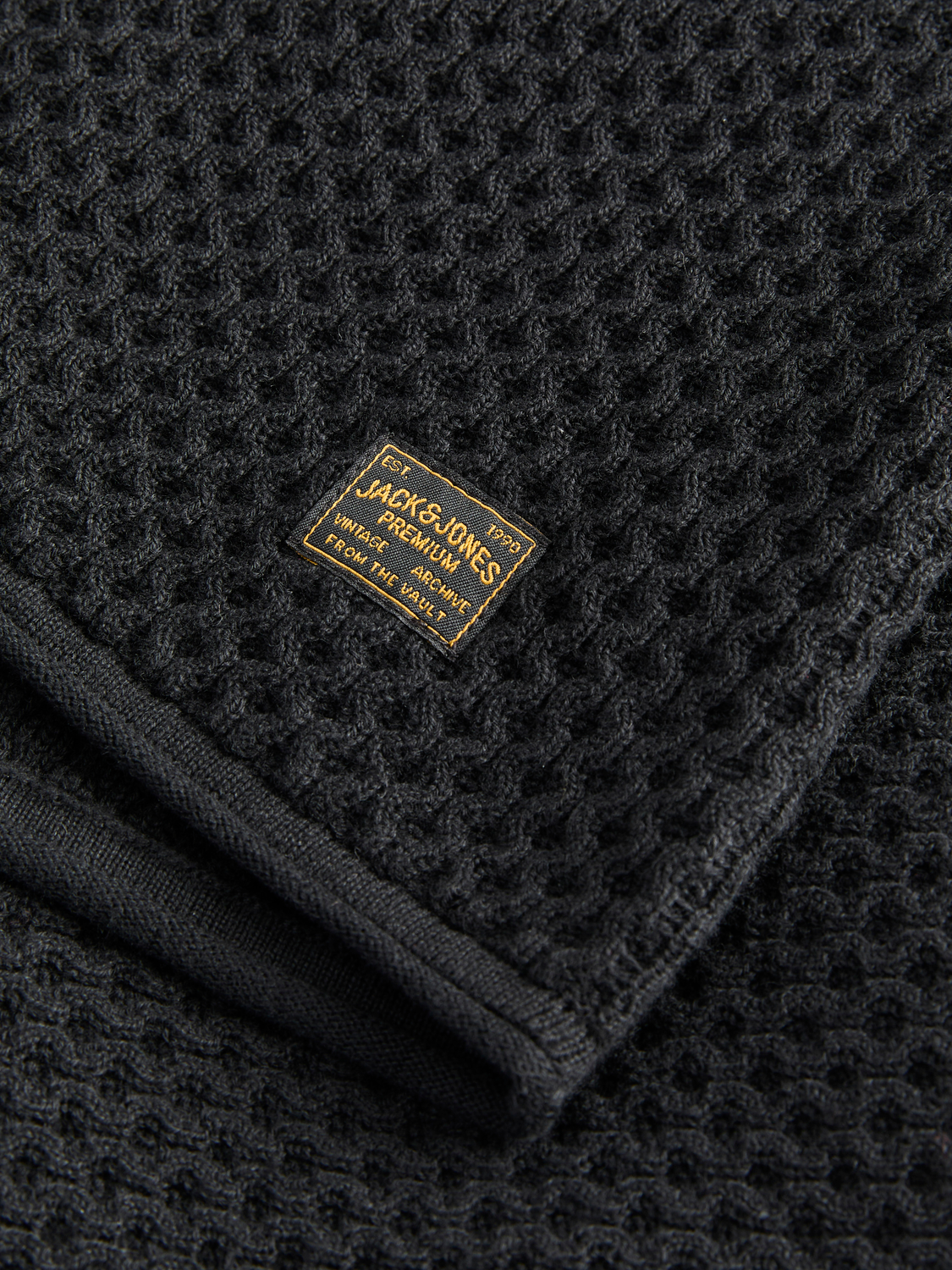 model_shot-detail