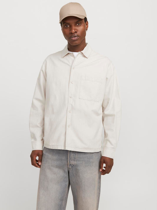 model_shot-front
