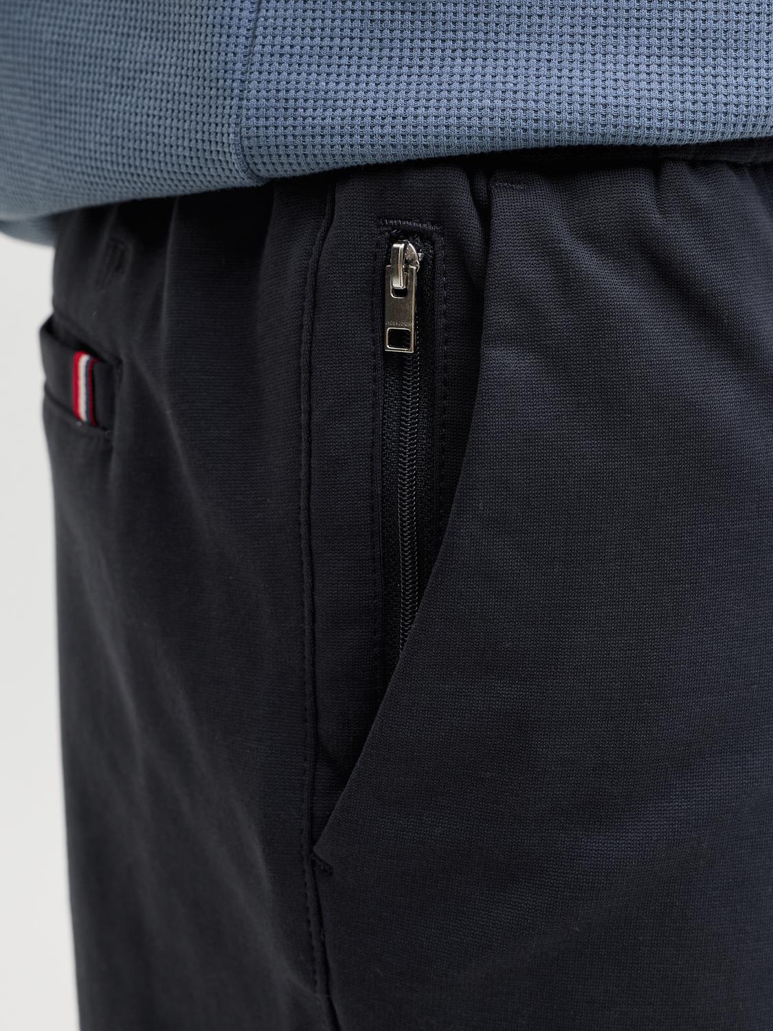 model_shot-detail