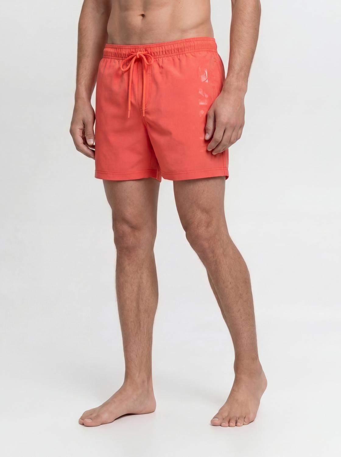 model_shot-front