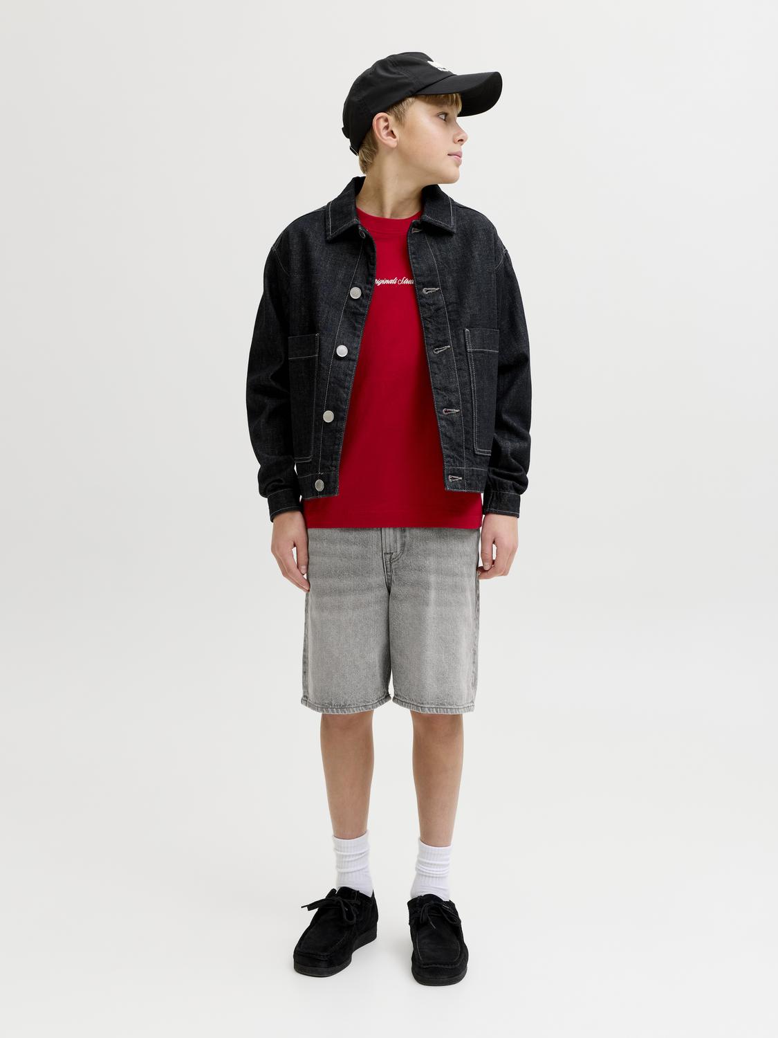 model_shot-front_full