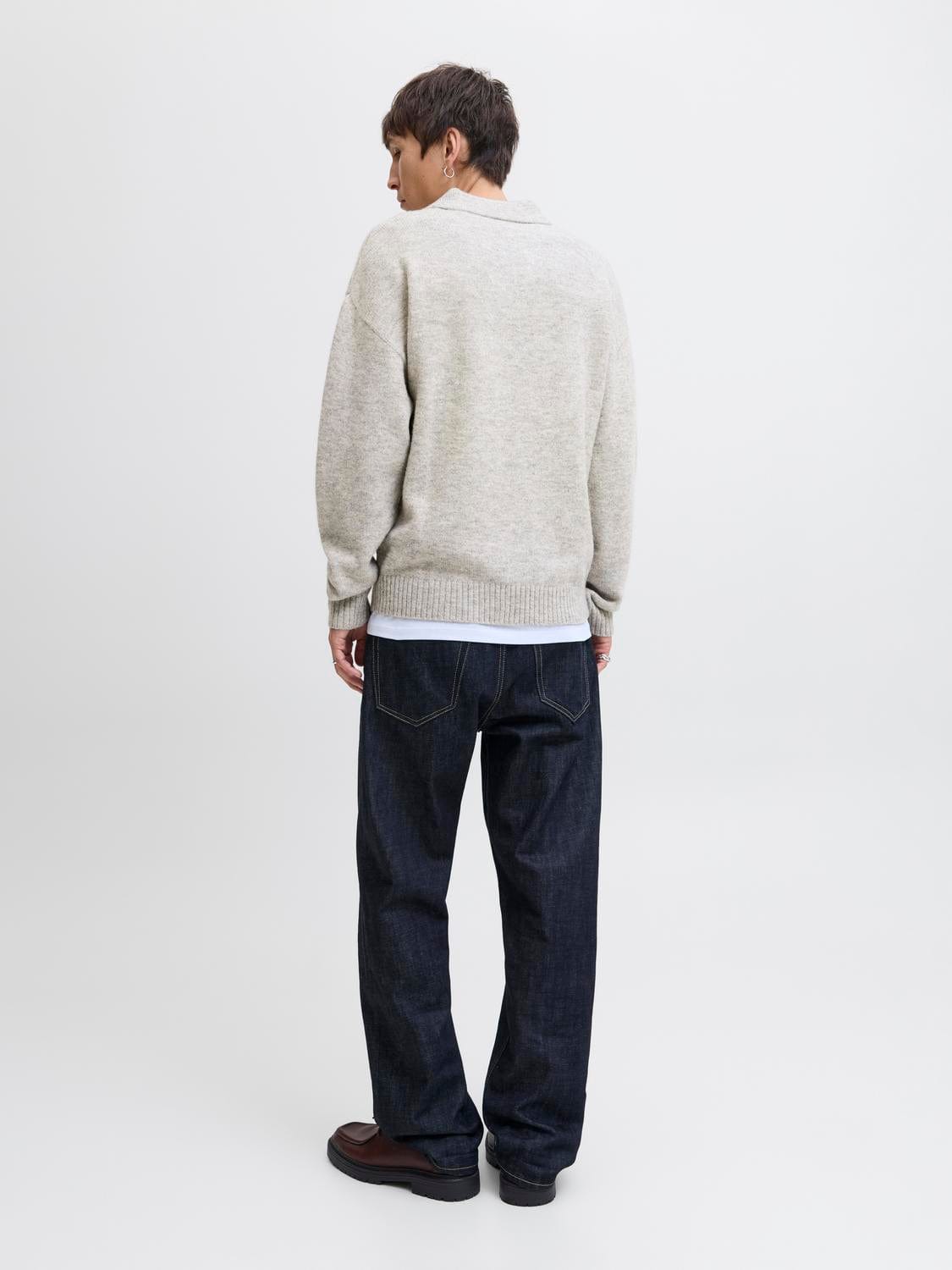 model_shot-back