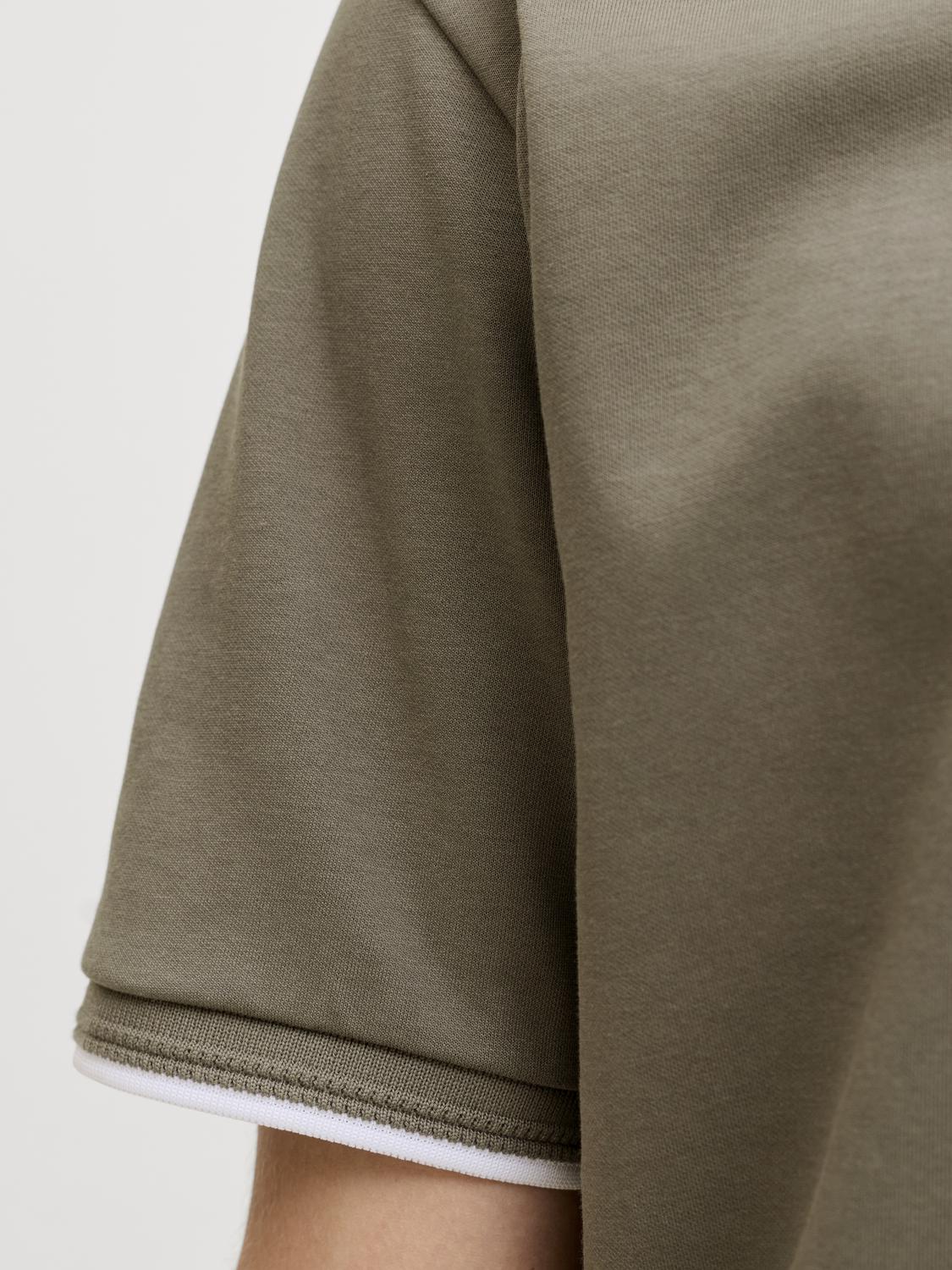 model_shot-detail