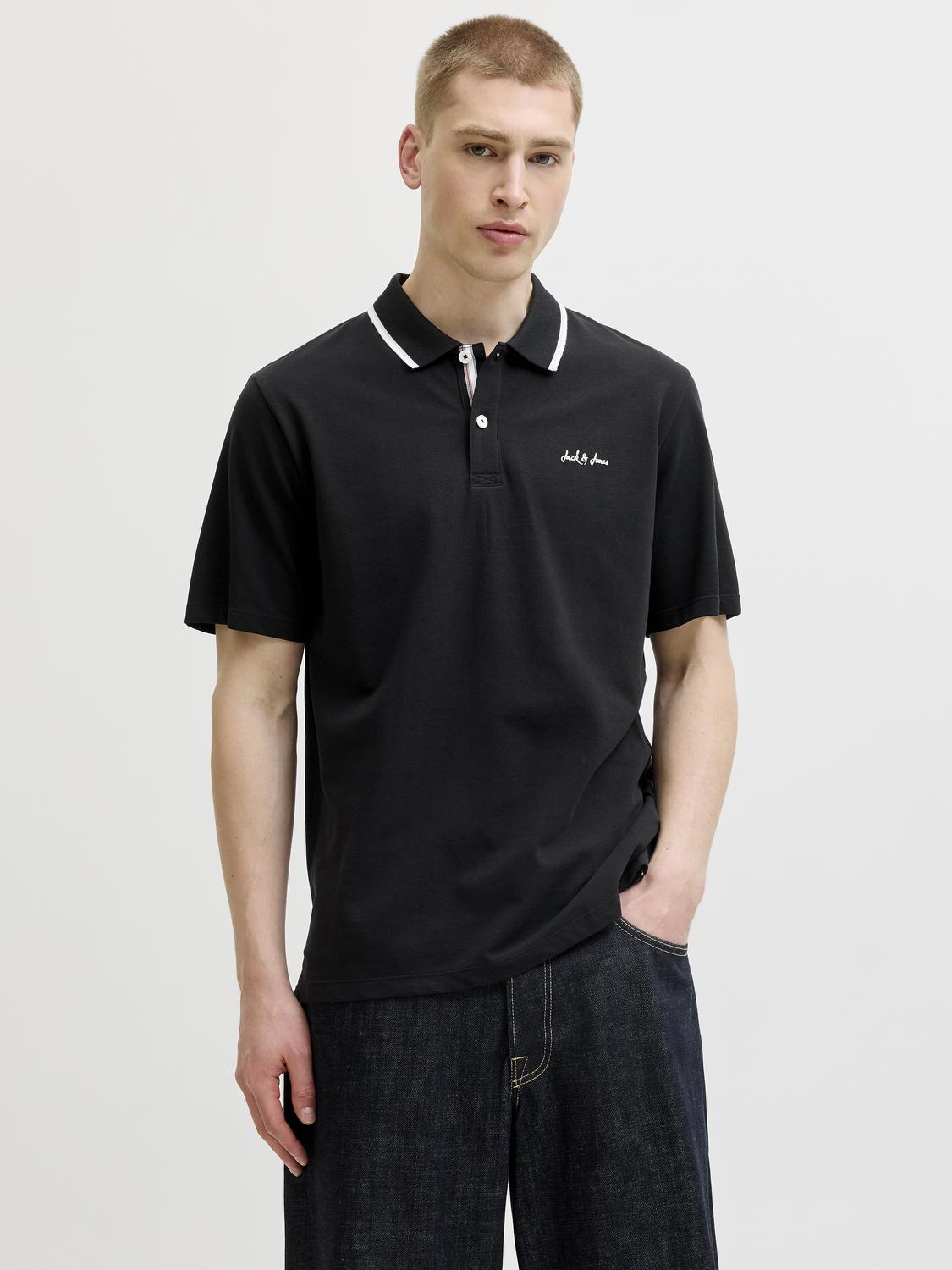 model_shot-front