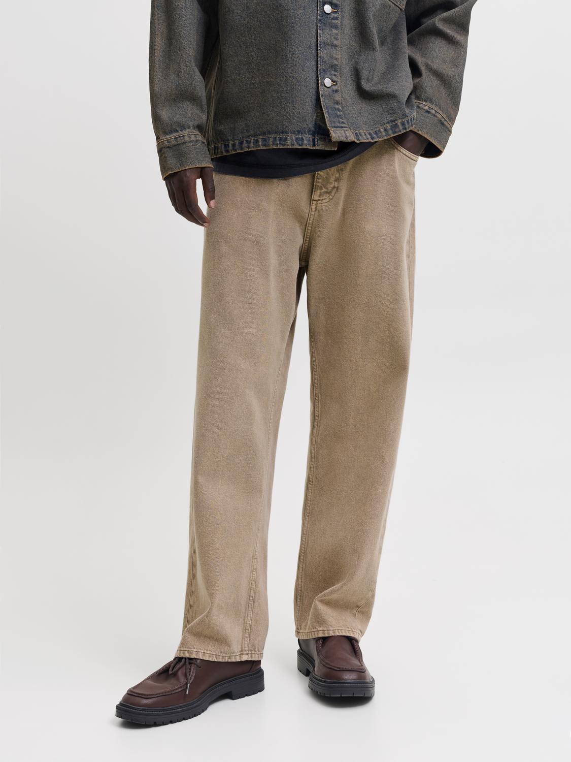 model_shot-front