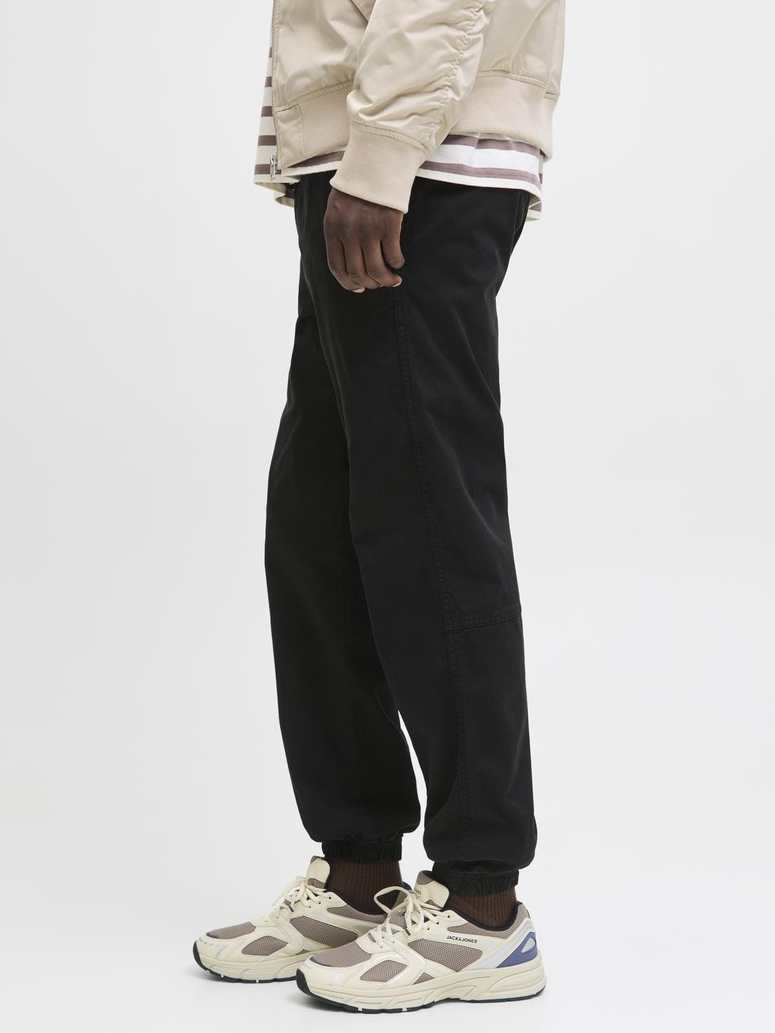 model_shot-detail