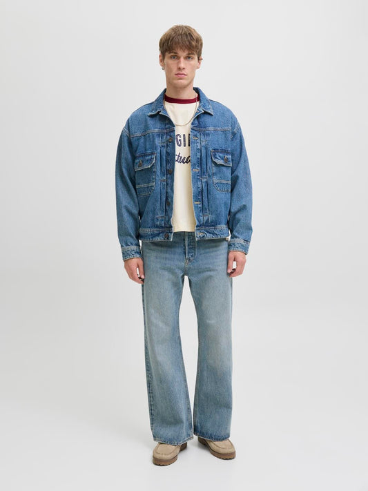 model_shot-front_full