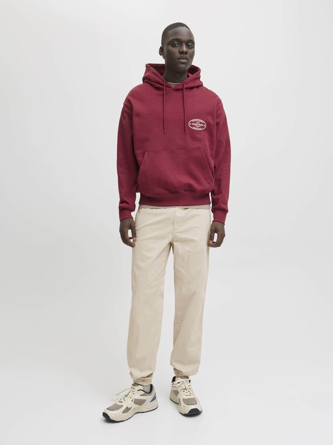 model_shot-front_full