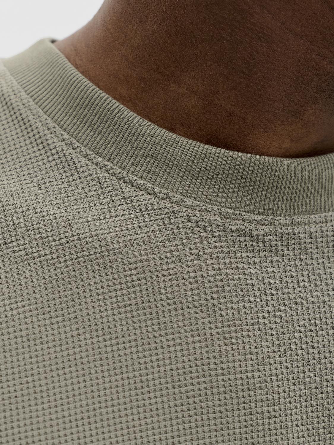 model_shot-detail