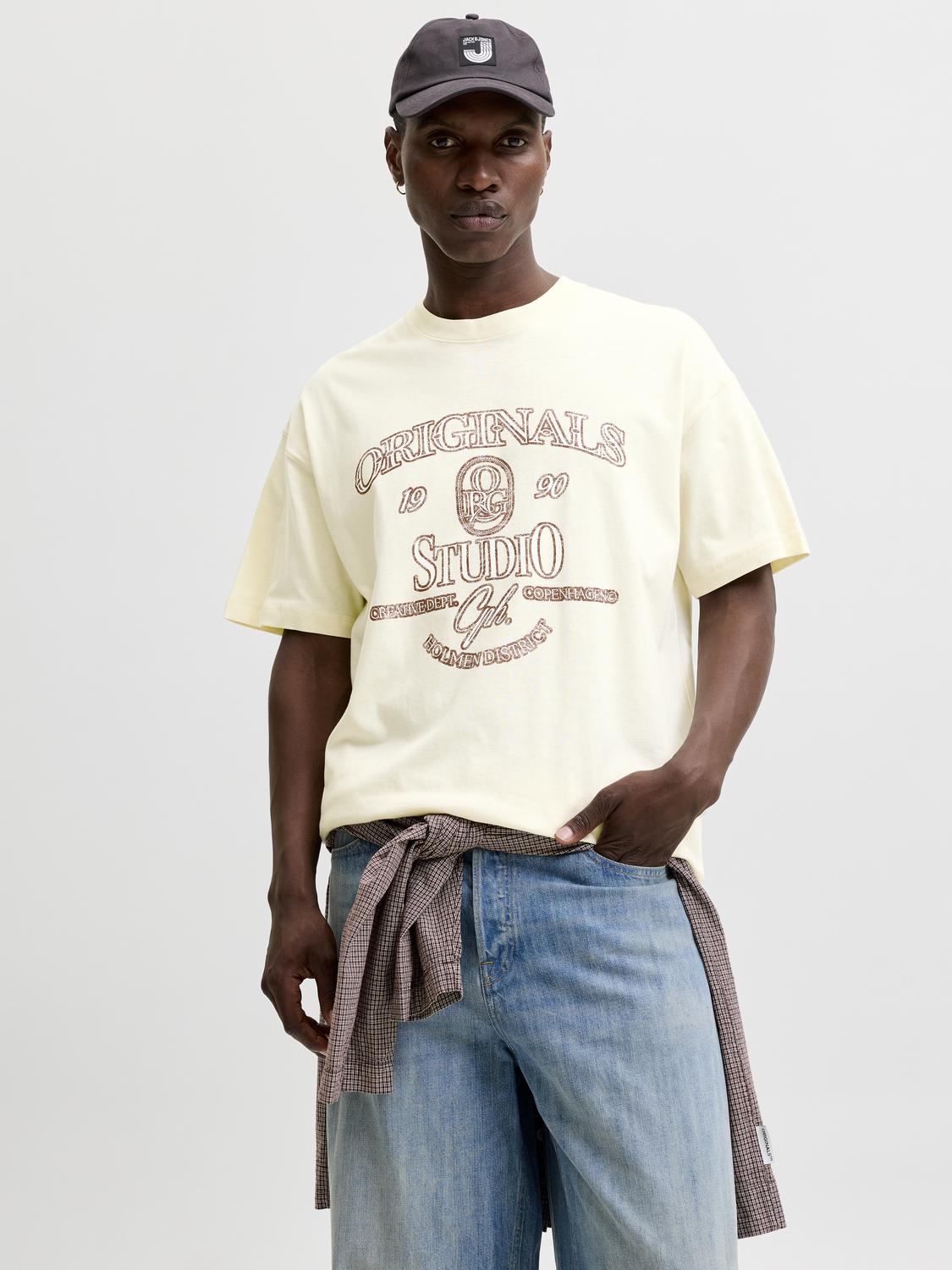 model_shot-front