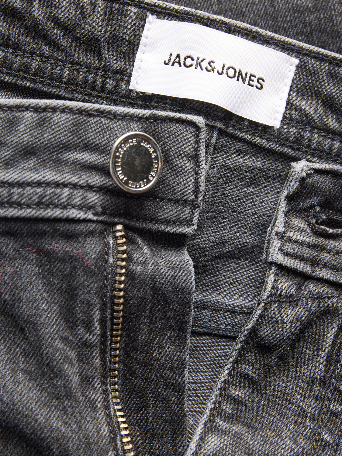 model_shot-detail
