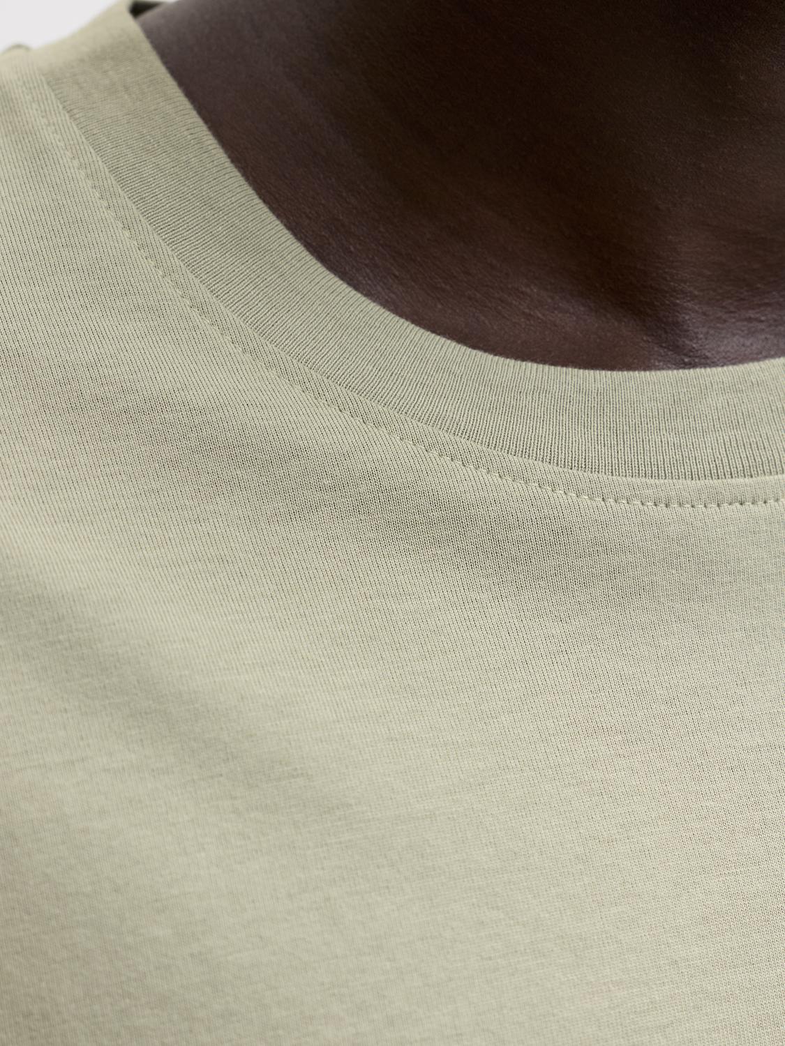 model_shot-detail
