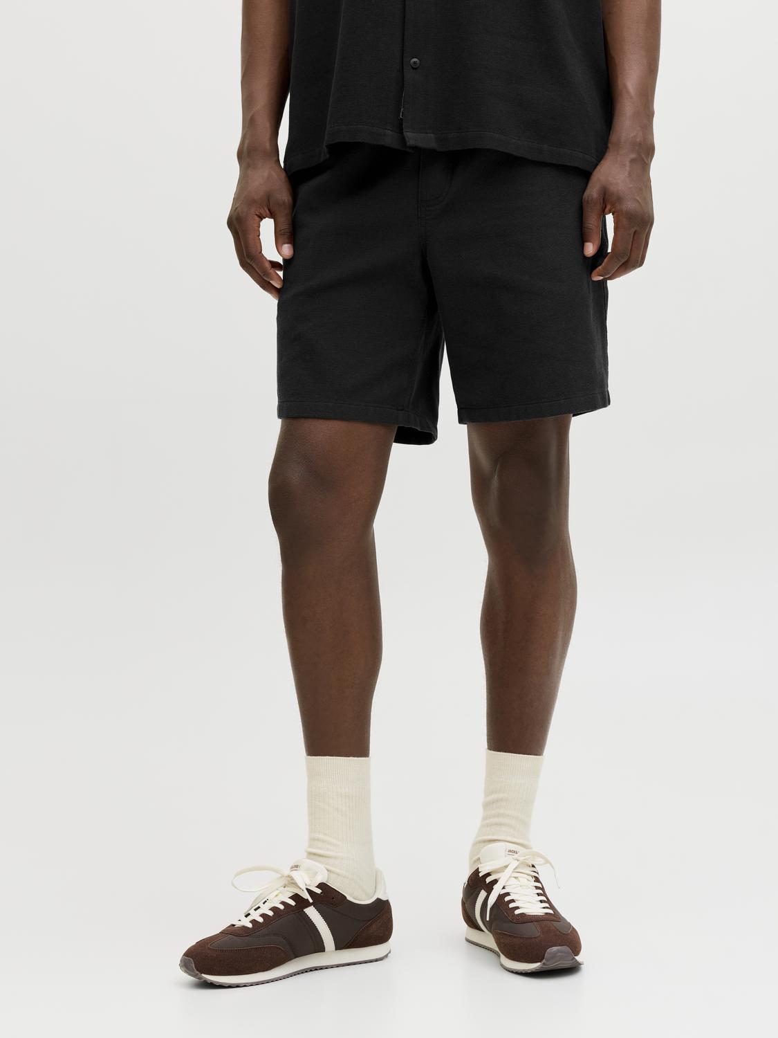 model_shot-front