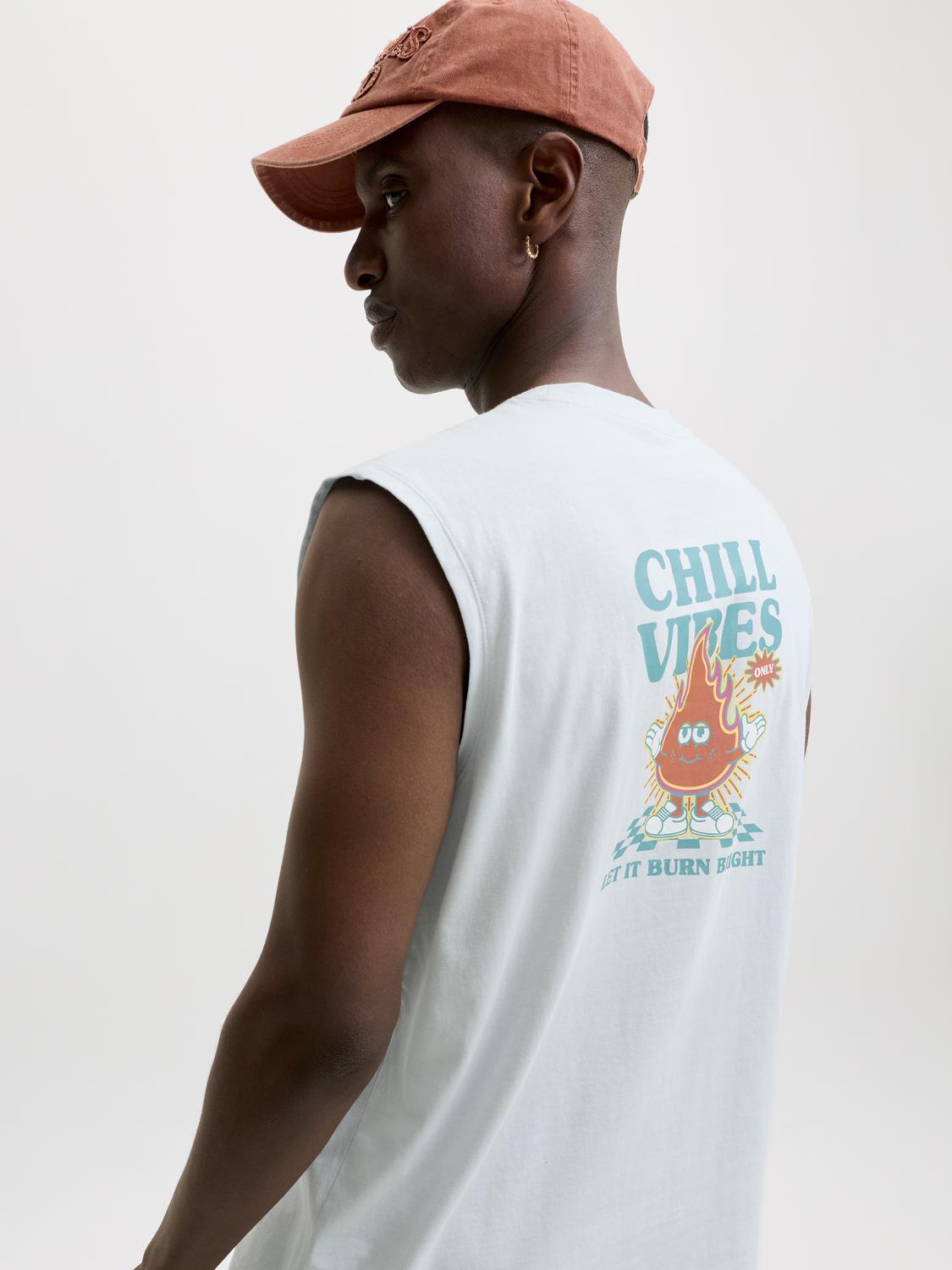 model_shot-creative