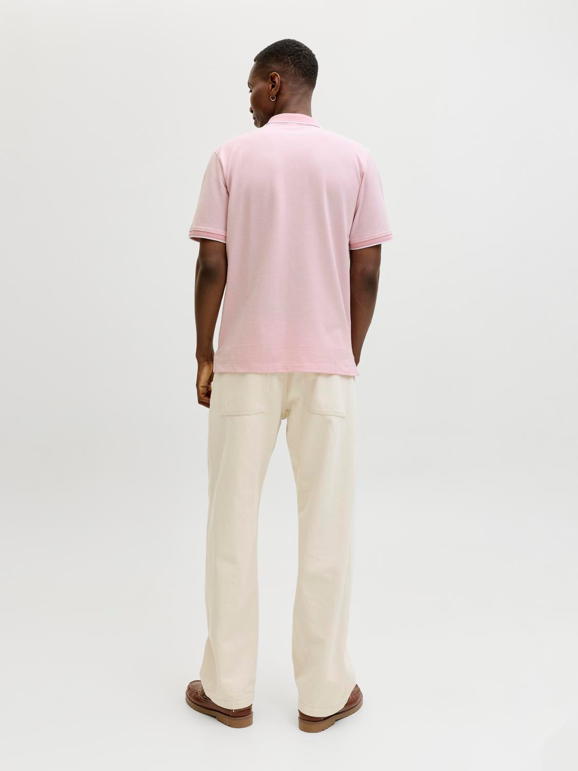 model_shot-back