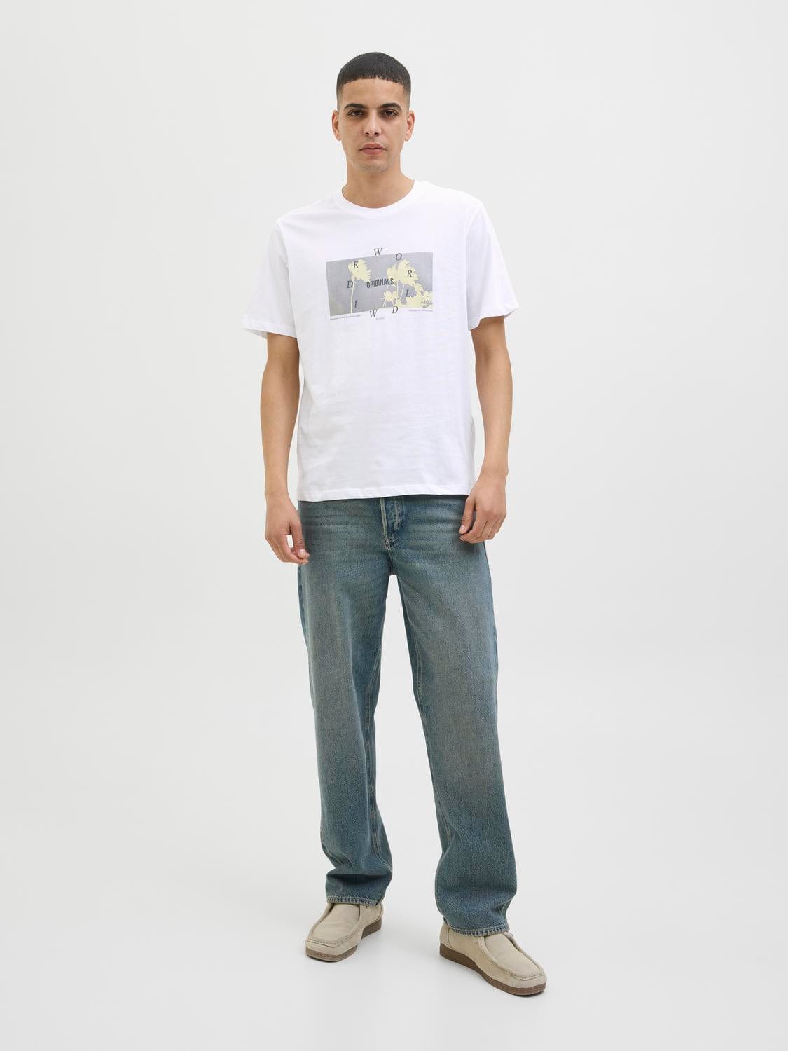 model_shot-front_full