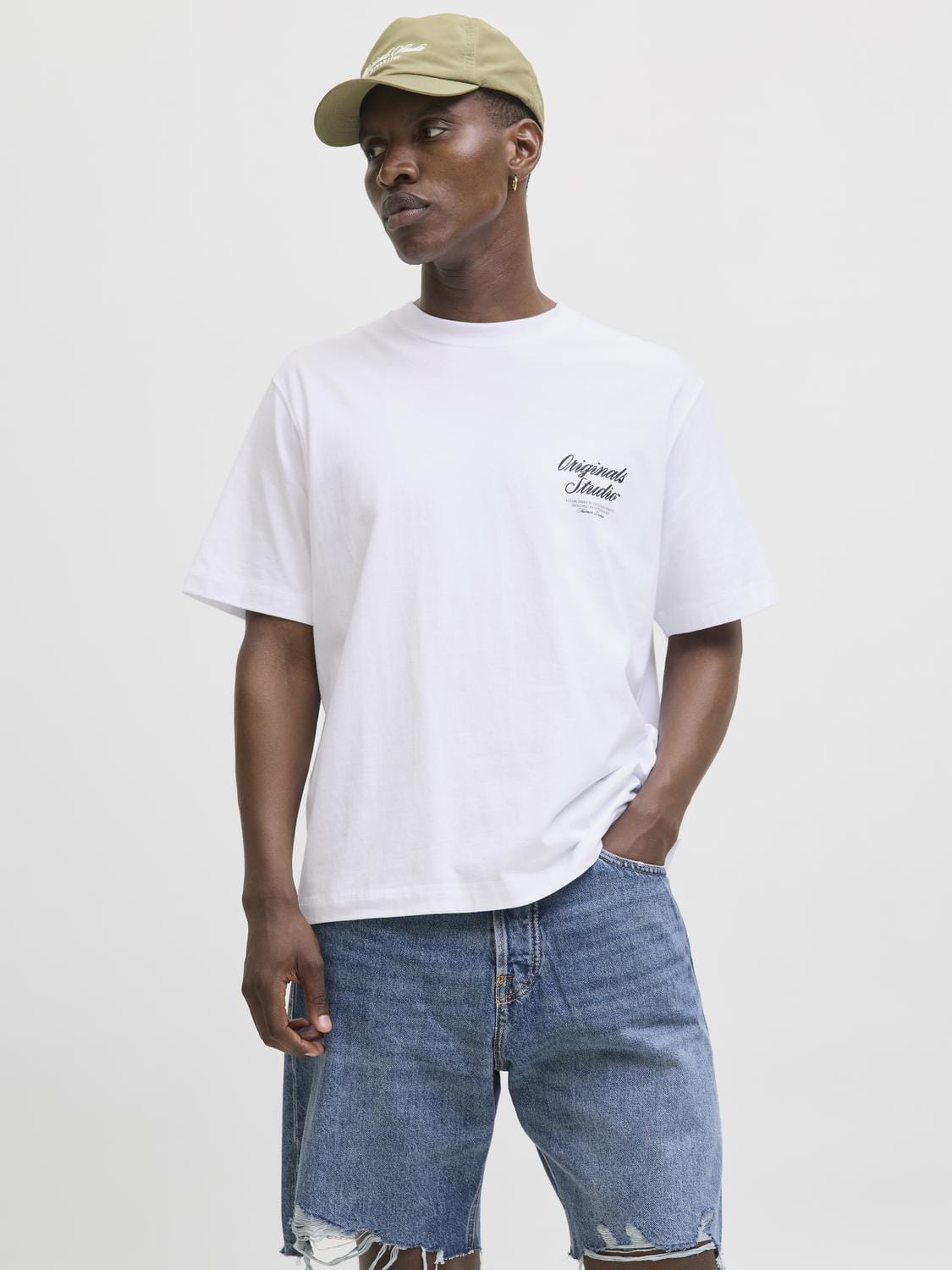 model_shot-front