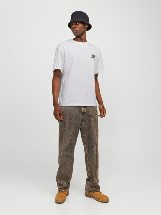 model_shot-front_full