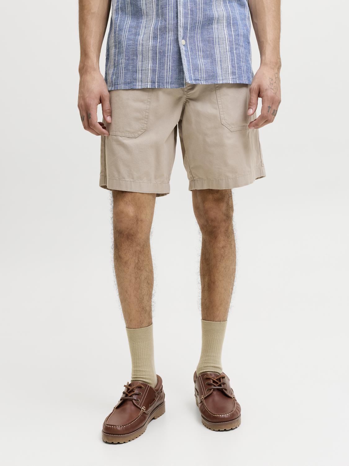 model_shot-front