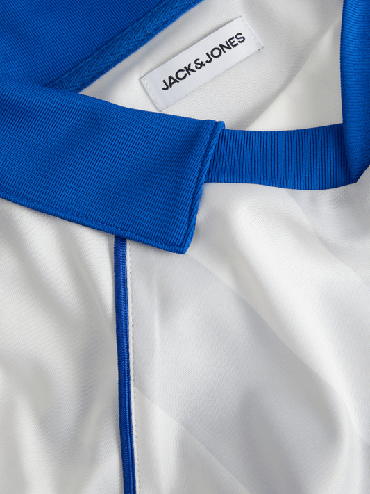 model_shot-detail